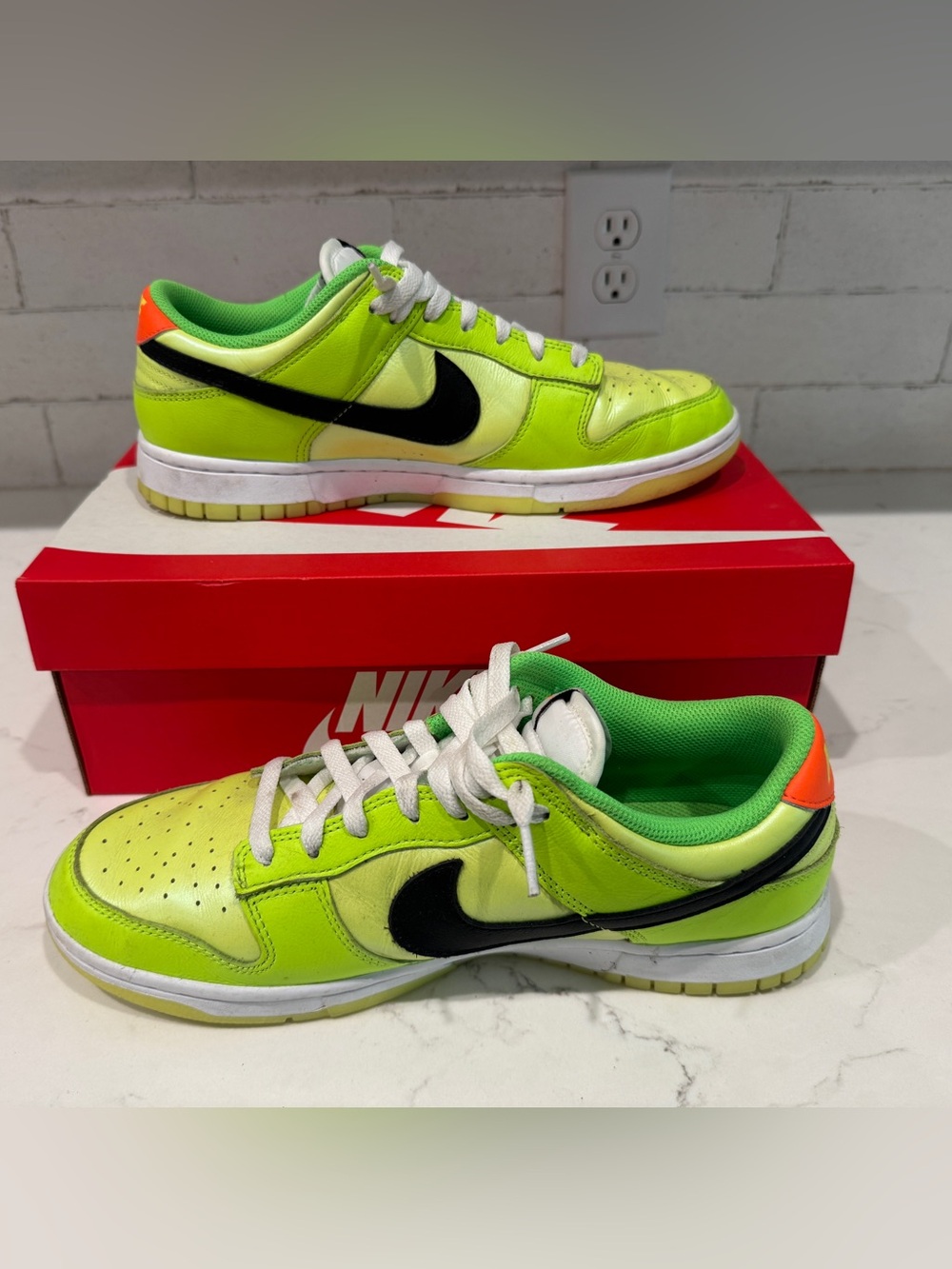 Size 10 - Nike Dunk Low SE Splash Glow in the Dark 2023 - FJ4610-702
